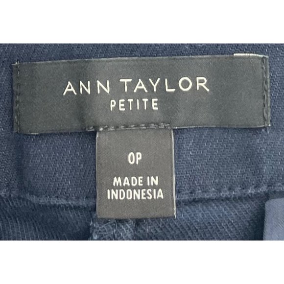 Ann Taylor Women's 0 Petite Navy Cropped Flared Pants W/ Buttons - Picture 3 of 4